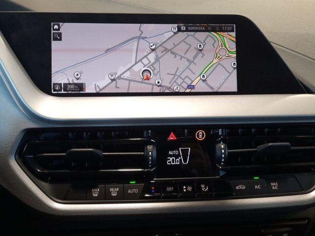 BMW 116 i 5p. Business Advantage Aut.