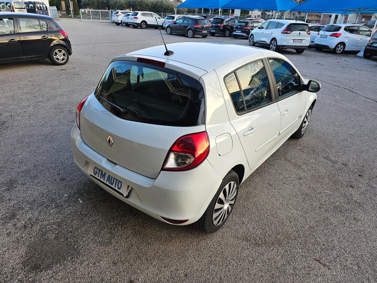 Renault Clio 1.2 16V 5 porte GPL - Neopatentati