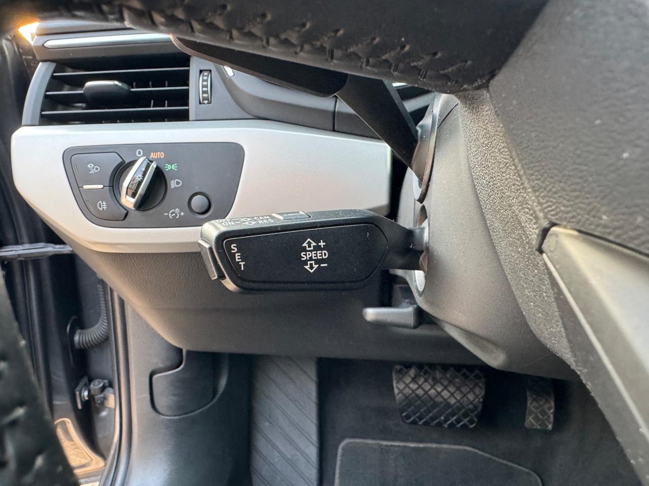 Audi A4 Avant 2.0 TDI 122 CV S tronic Sport Neopatentati