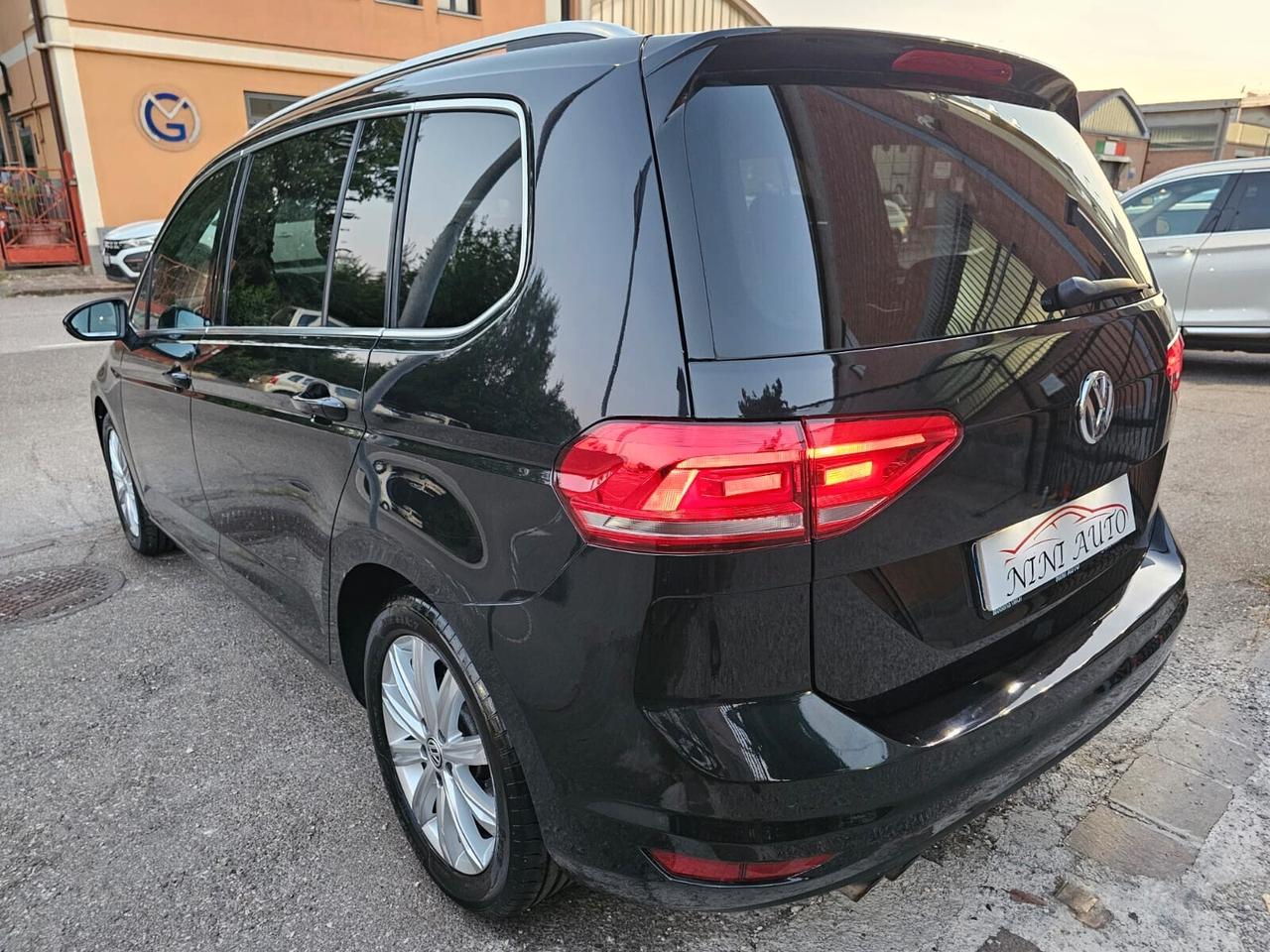 Volkswagen Touran 2.0 TDI 150cv DSG Highline*Navi*7Posti*Euro6*