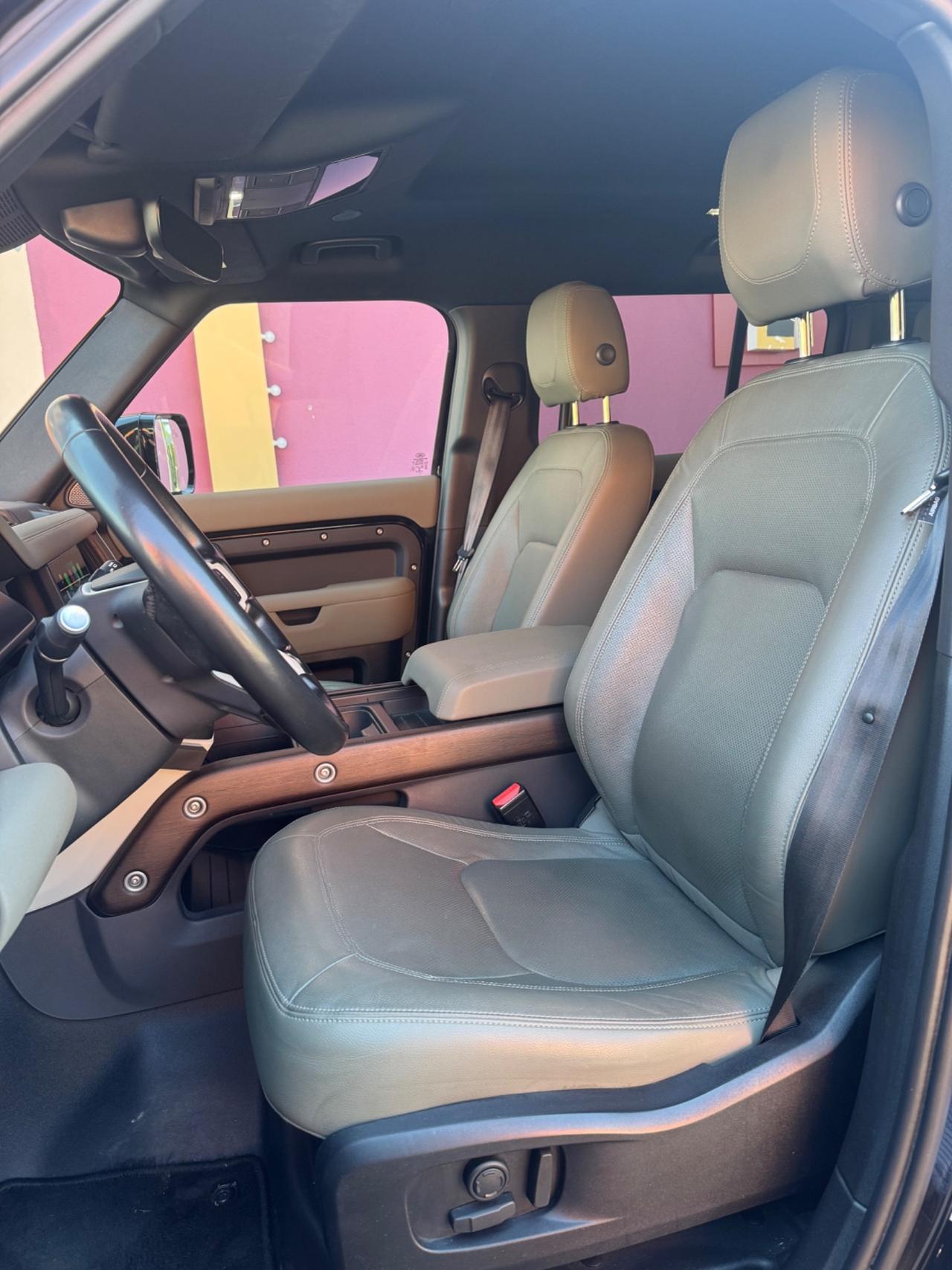 LAND ROVER DEFENDER AUTOCARRO PREZZO + IVA