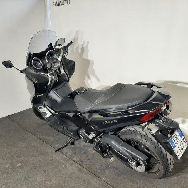 YAMAHA T Max 530 .