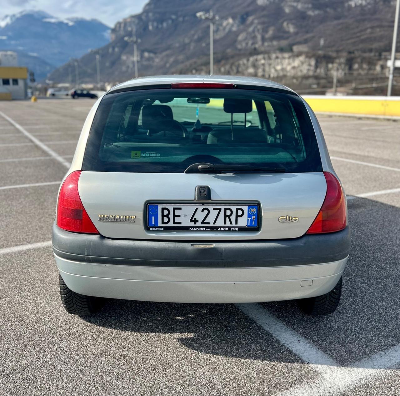 Renault Clio 1.2 3 porte RT Neopatentati 95.000km