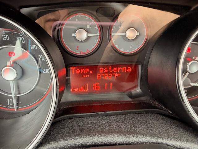 Fiat Punto1.4 natural power- ok neopatentati