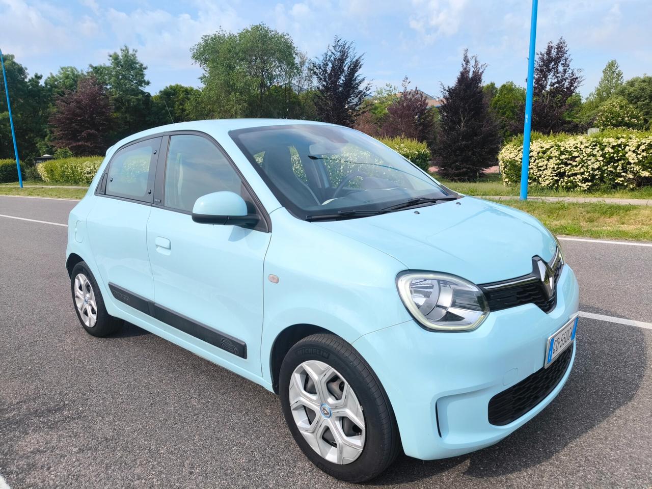 TWINGO ZEN ELETRIC-KM 48000-UNIPROPRIETARIO