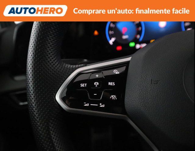 VOLKSWAGEN Golf Variant 1.5 eTSI EVO ACT DSG R-Line