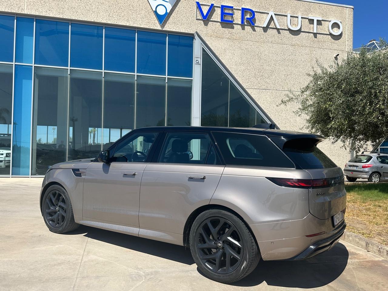Range Rover Sport 3.0d SE 250cv possibilità noleggio no scoring