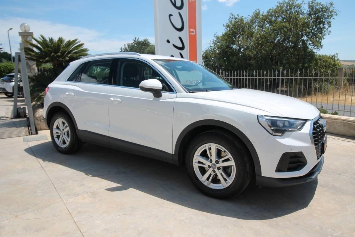 Audi Q3 35 TDI S tronic Business 150cv|12.2018