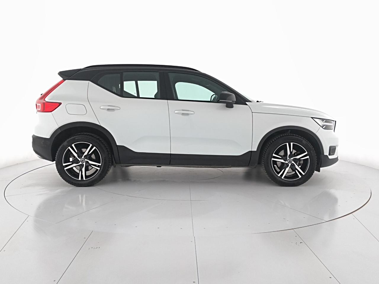 Volvo XC40 2.0 d4 R-design awd