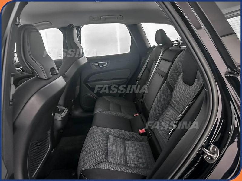 Volvo XC60 XC60 B4 (d) AWD automatico Core