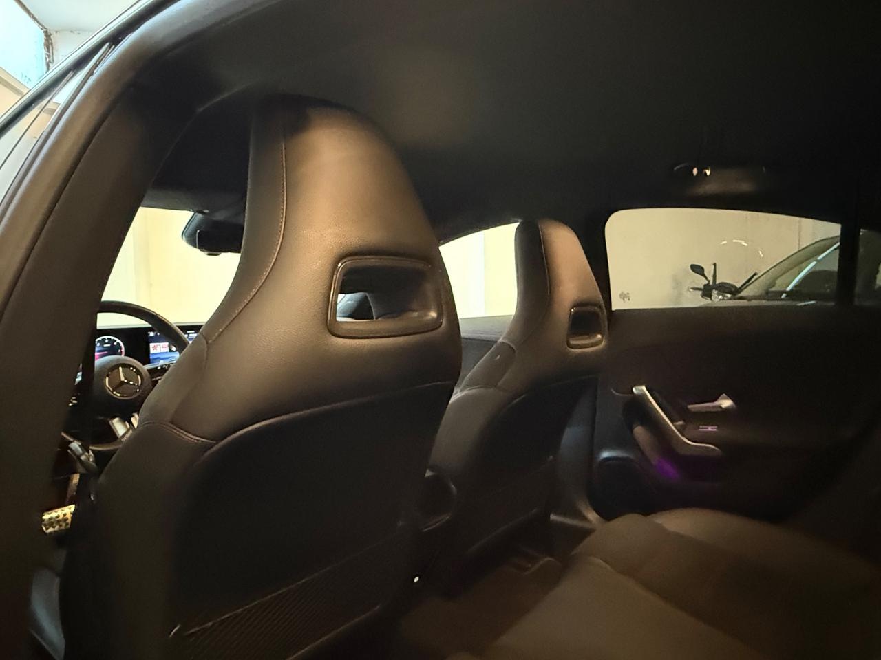 Mercedes-benz CLA 180 d Automatic AMG Line Premium Plus