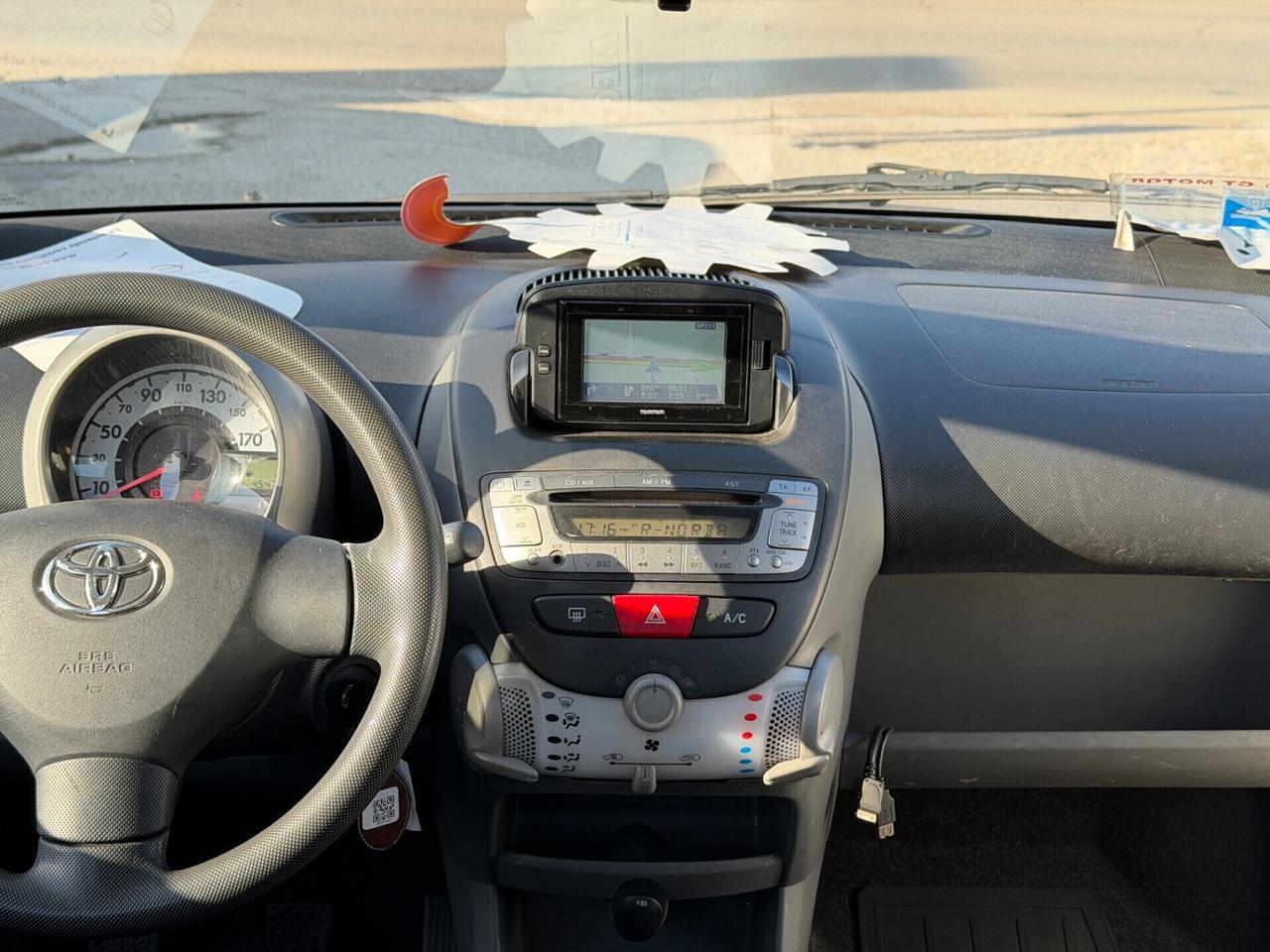 Toyota Aygo 1.0 5 porte Now Connect “NAVI”