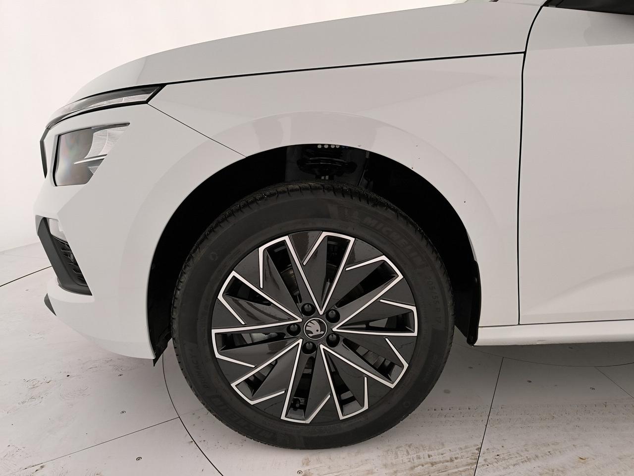 Skoda Kamiq 1.0 tsi black dots 115cv