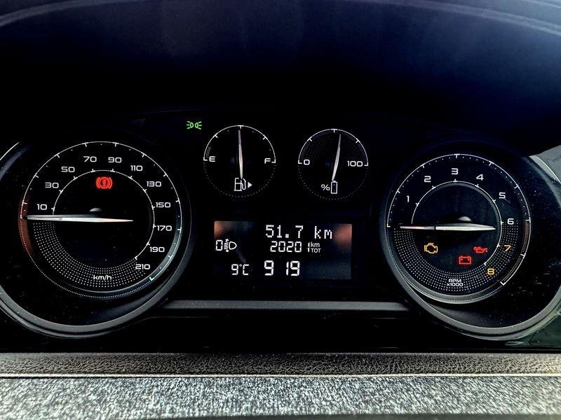 Lancia Ypsilon 1.0 FireFly 70cv Hybrid Silver