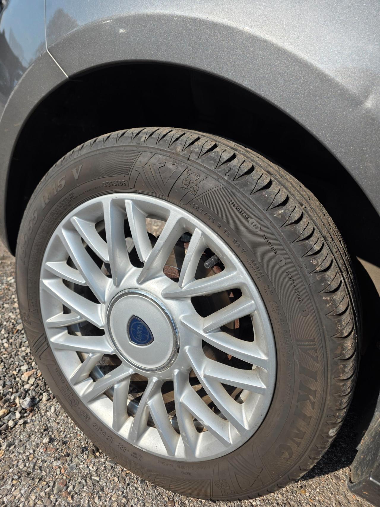 Lancia Ypsilon 1.2 69 CV 5 porte S&S Platinum