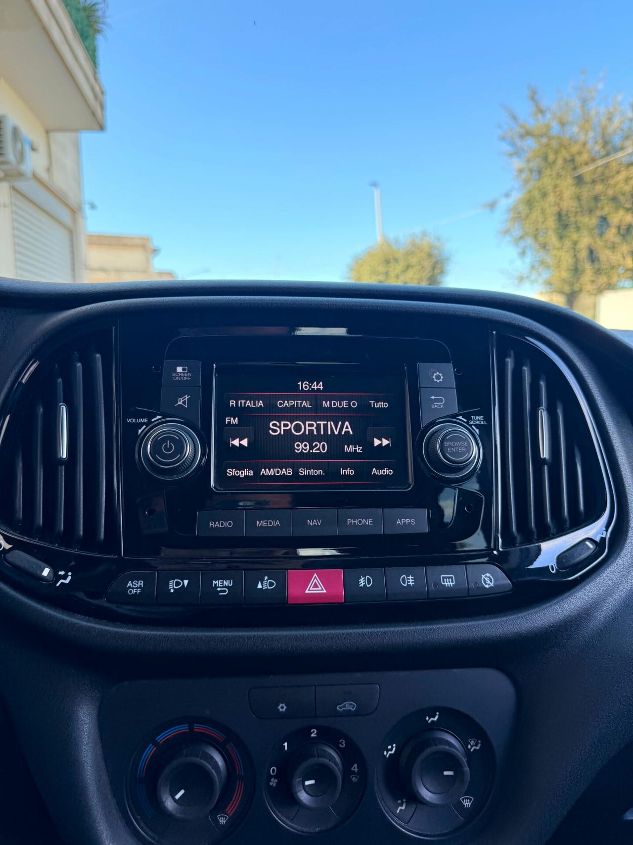 Fiat Doblo 1.6 MJT 16v Lounge N1 5POSTI con NAVI,BLOCK SHAFT,BLUETOOTH,SCHERMO TOUCH