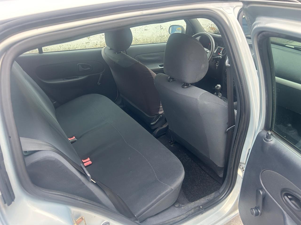 Renault Clio 1.2 16V cat 5 porte Privilège