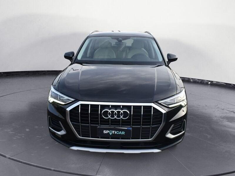 Audi Q3 35 TDI Business Advanced