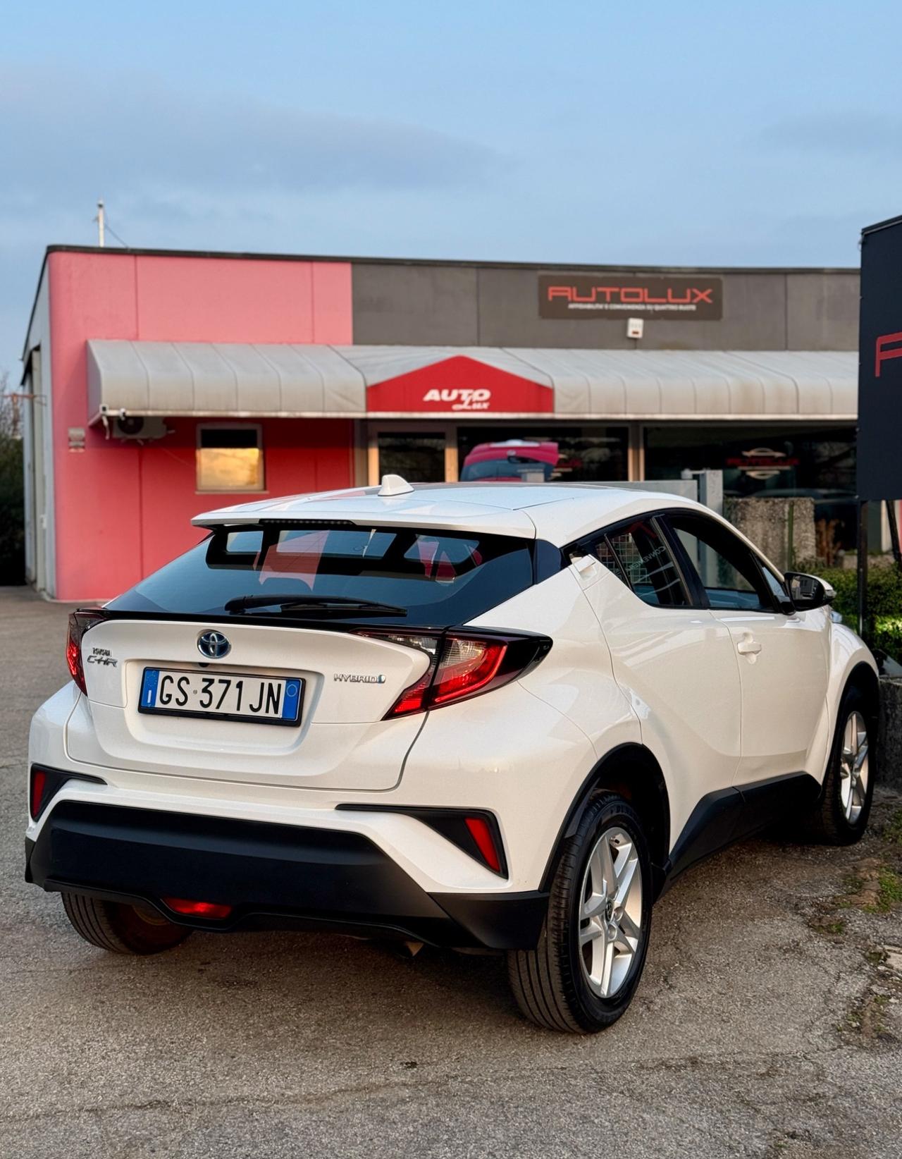 Toyota C-HR 1.8 Hybrid E-CVT 2023 **76.000Km**