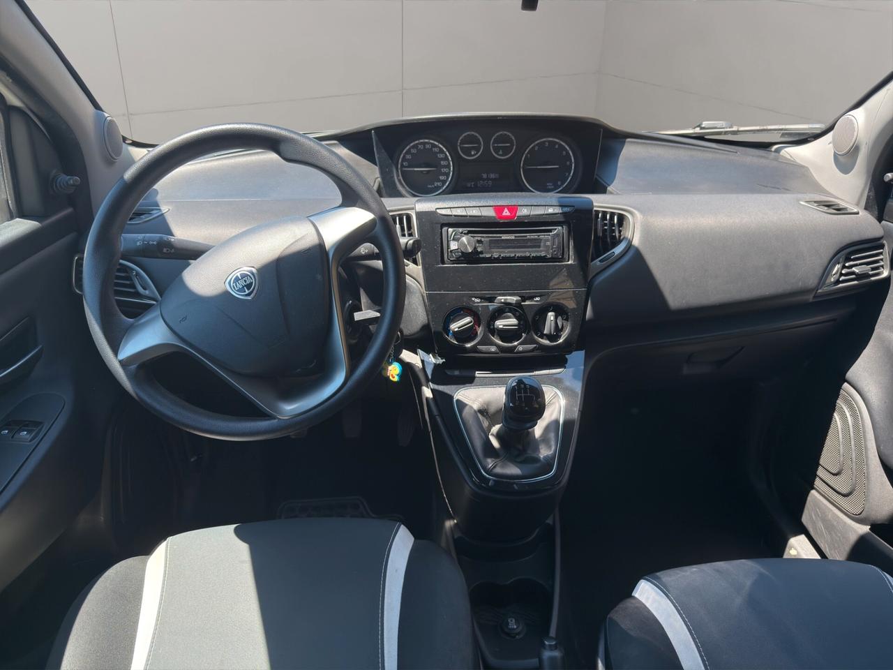 Lancia Ypsilon 1.2 69 CV 5 porte GPL Ecochic Silver