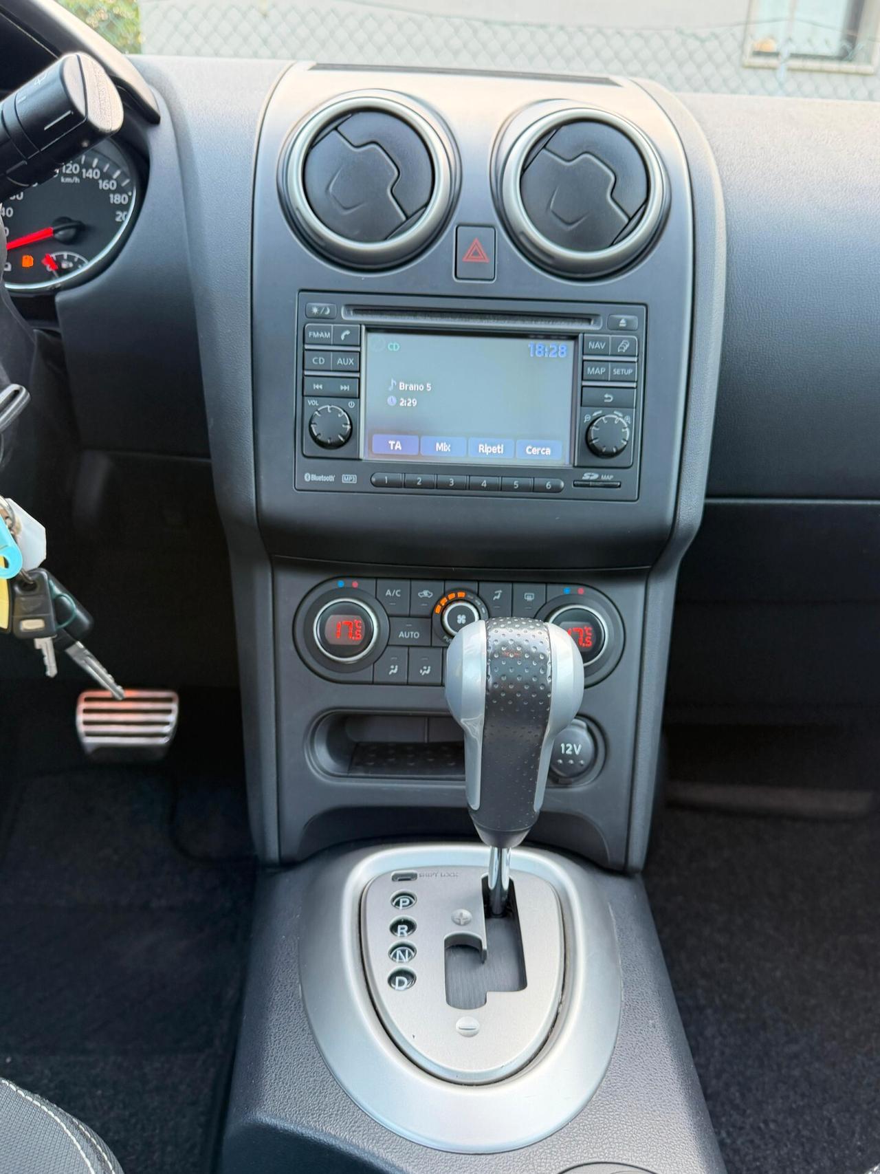 Nissan Qashqai 2.0 dCi DPF 4x4WD aut. Tekna