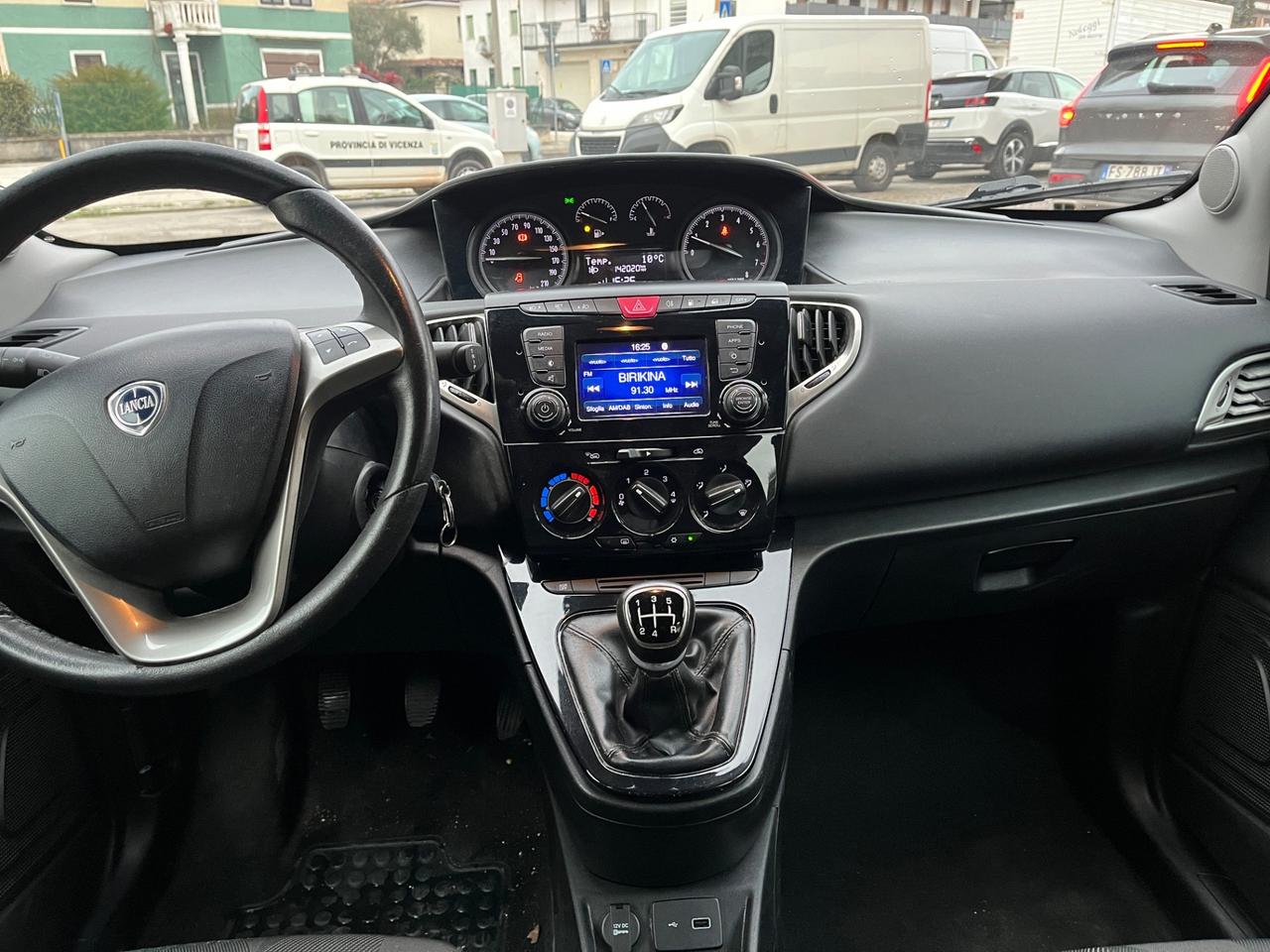 Lancia Ypsilon 1.2 69 CV 5 porte GPL Ecochic Gold