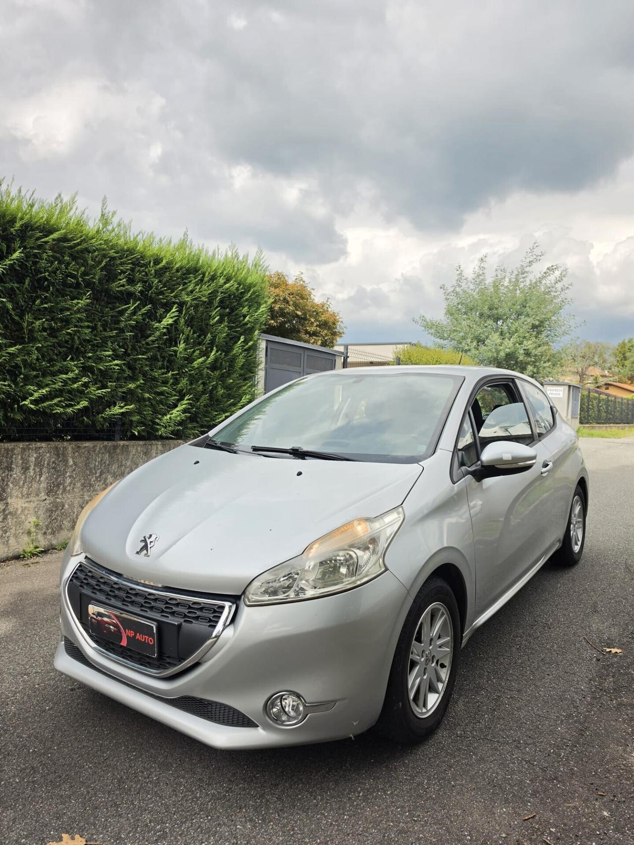 Peugeot 208 neopatentati