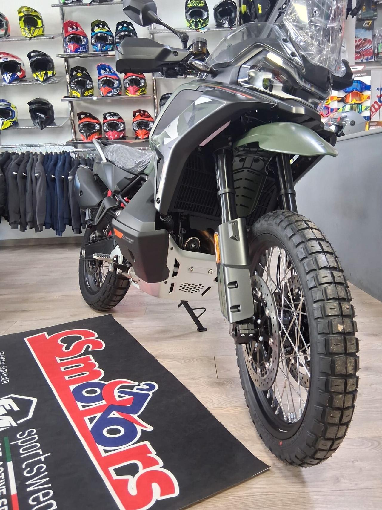CFMOTO MT-X 1000