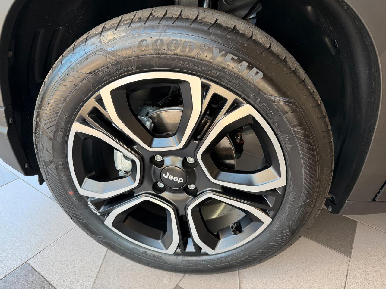 Jeep Avenger 1.2 Turbo 100 CV Summit