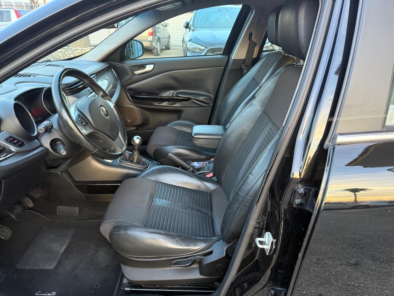 Alfa Romeo Giulietta 1.6 JTDm-2 105 CV Exclusive