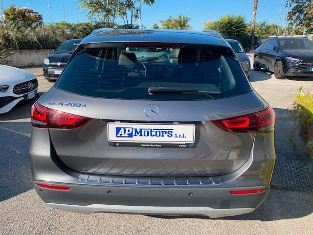 Mercedes-benz GLA 200 d Automatic Business Extra LED 2021 Iva deducibile