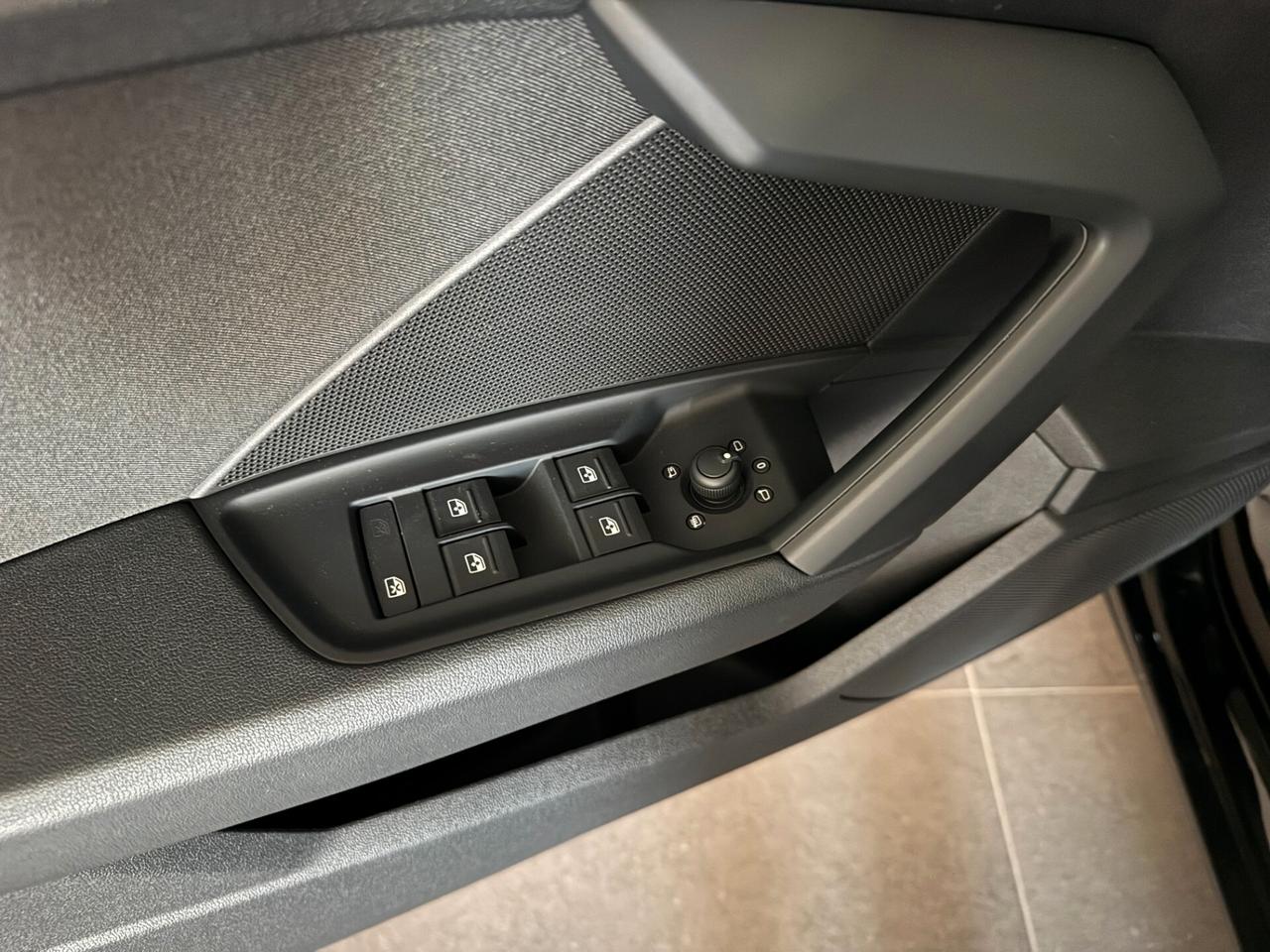 AUDI A3 SPB 35 TDI S-TRONIC BUSINESS ADVANCED 2023