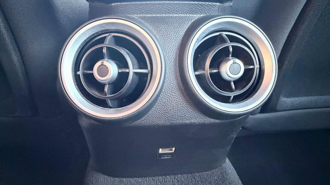 Alfa Romeo Giulia 2.2 Turbodiesel 160 CV AT8