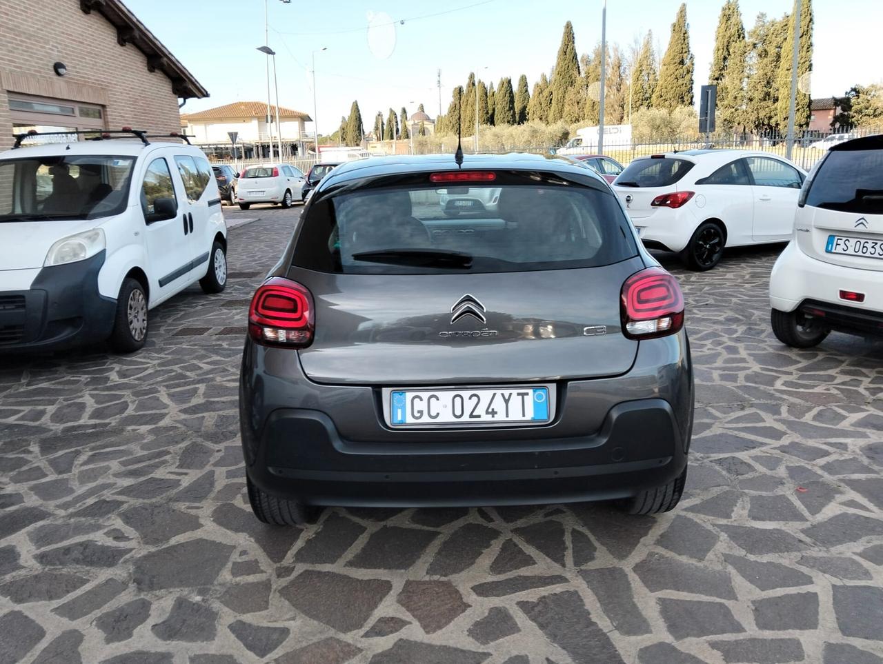 Citroen C3 PureTech 83 S&S Shine Pack come nuova