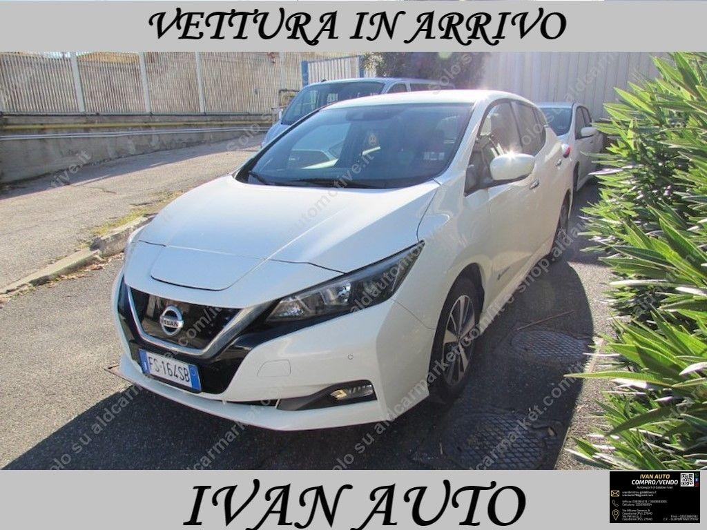 NISSAN Leaf Tekna 40 kWh-Elettrica-20.000 Km
