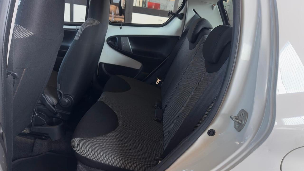 Toyota Aygo 1.0 12V VVT-i 5 porte Edition