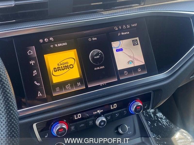 Audi Q3 SPB 35 TDI S tronic Identity Black