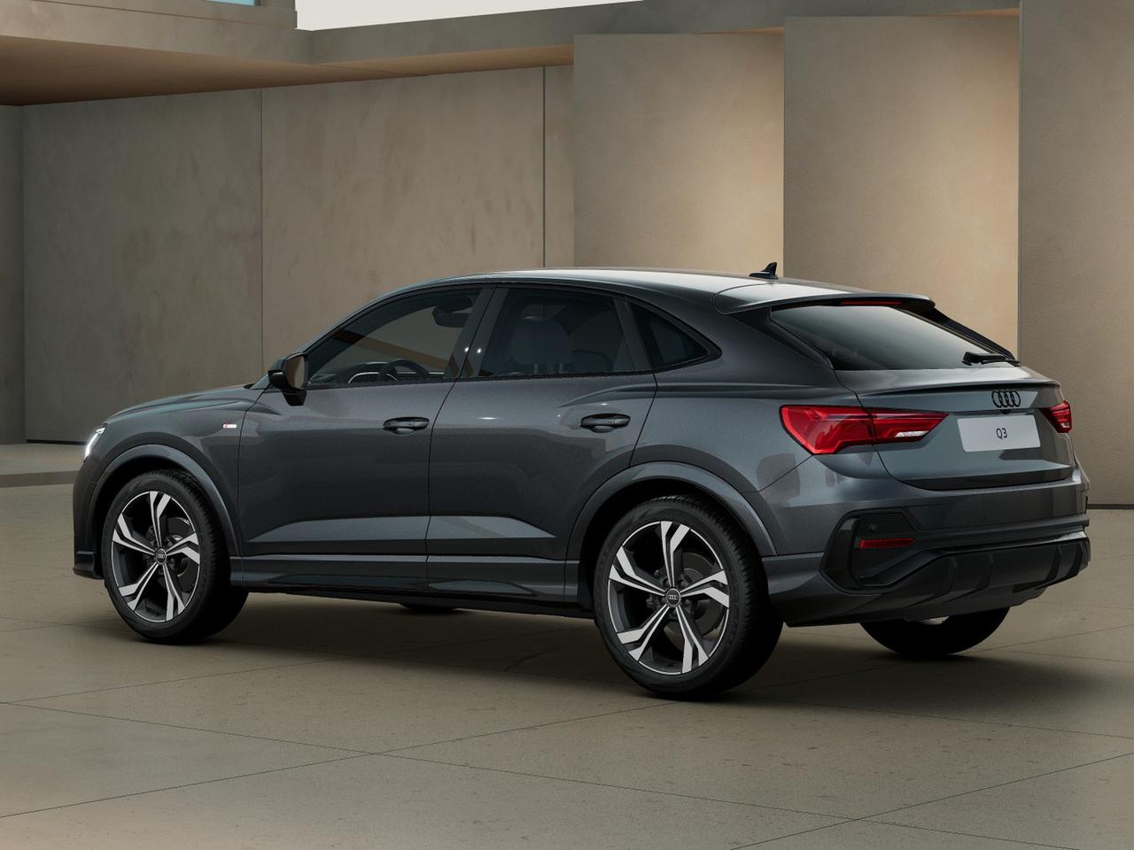 Audi Q3 sportback 35 2.0 tdi identity black s-tronic