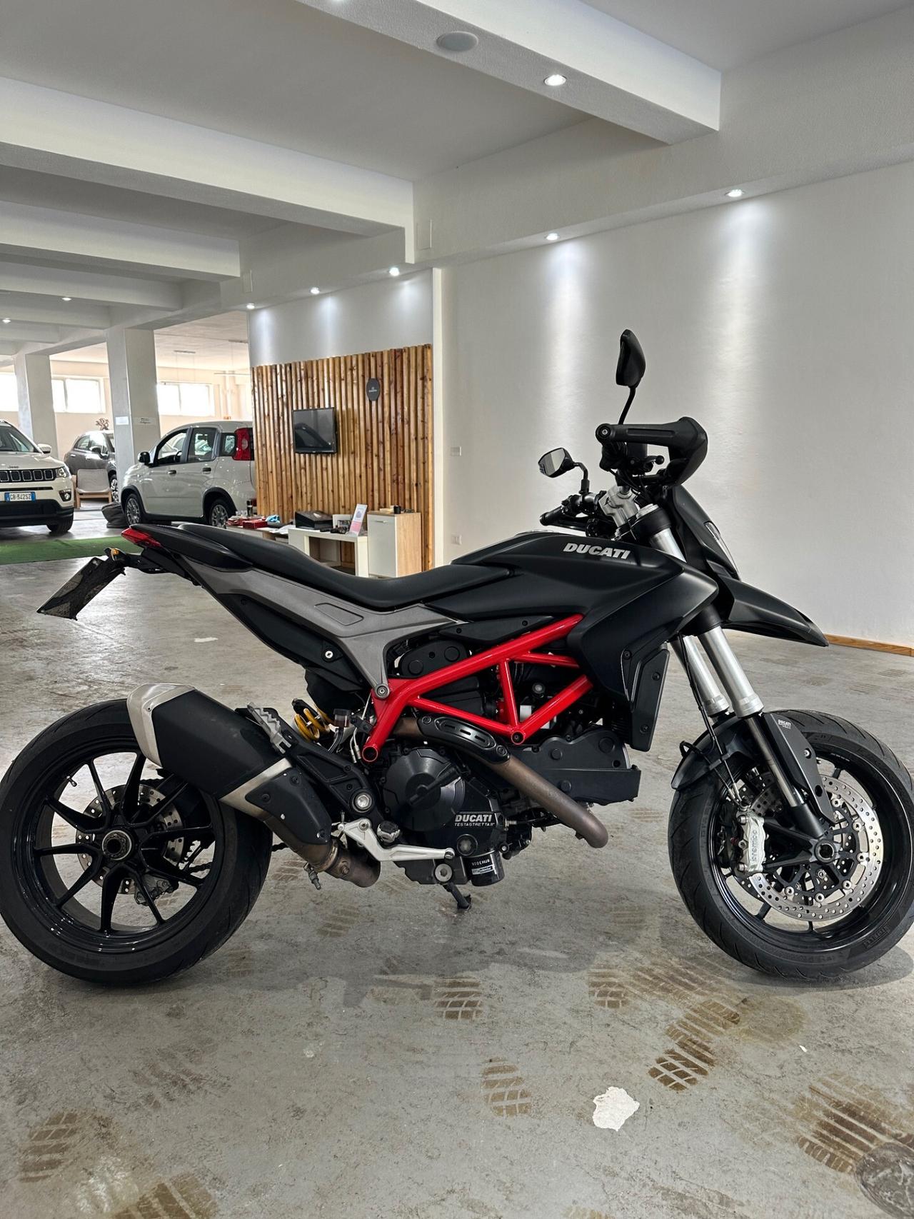 Ducati Hypermotard 821 HYPERMOTARD