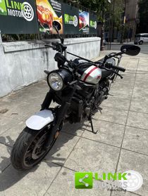 YAMAHA XSR 700 TRIBUTE