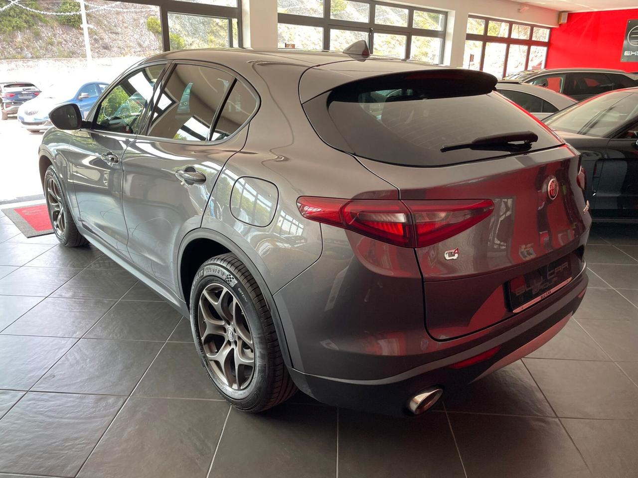 ALFA STELVIO 2.2JTDM SUPER Q4 210cv