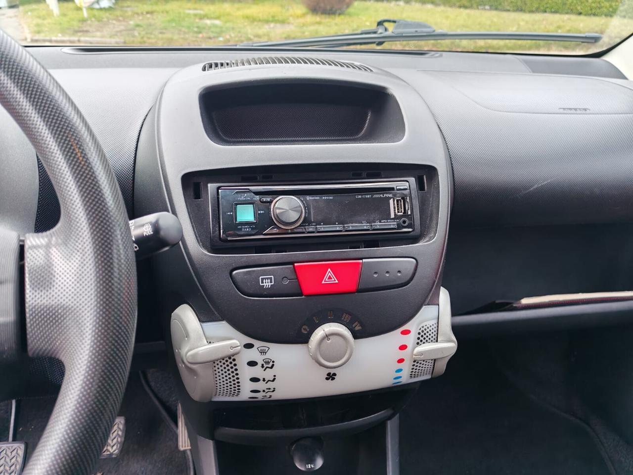 Citroen C1 1.0 3 porte Vanity Fair 10