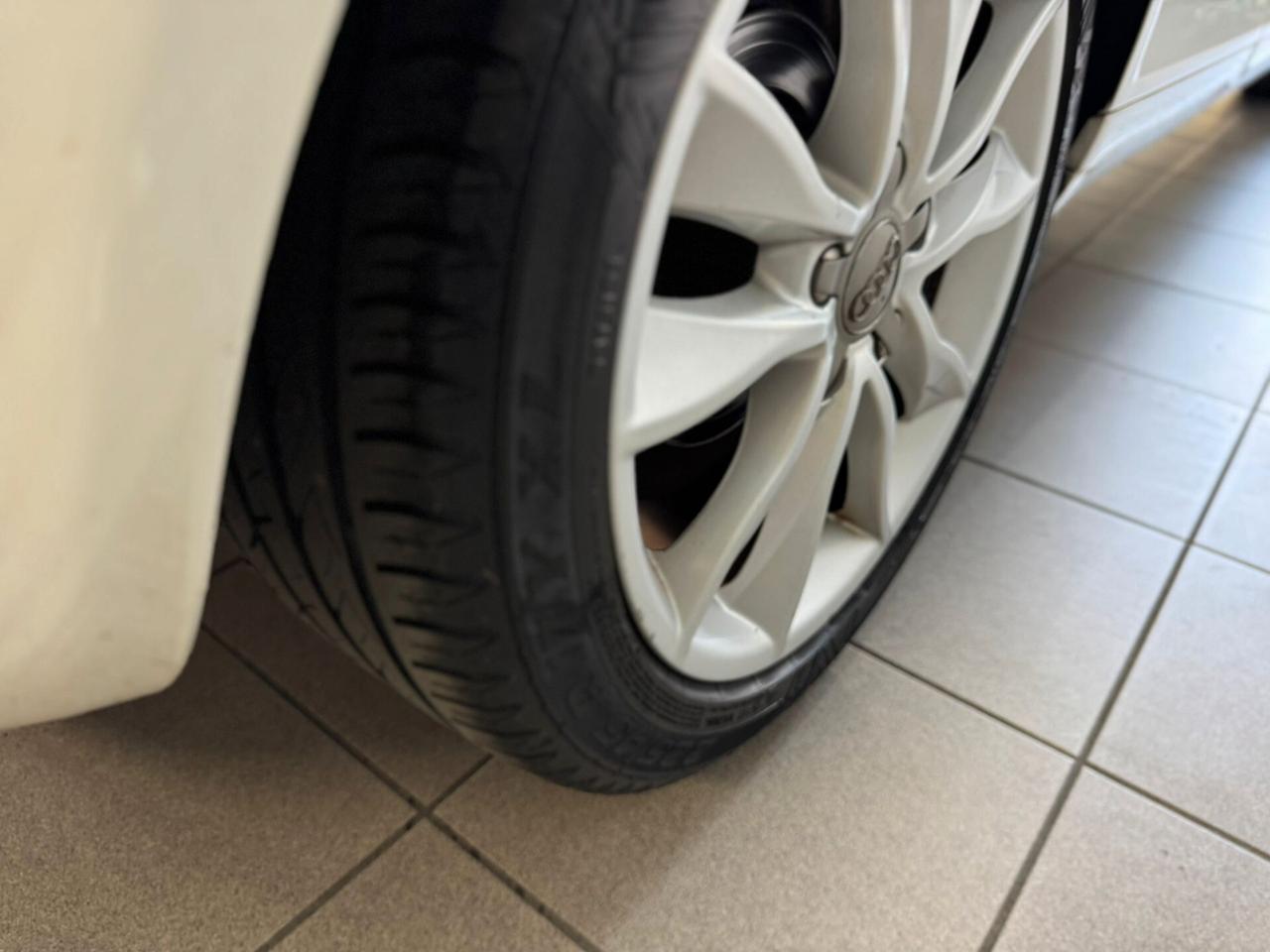 Audi A3 SPB 1.6 TDI 105 CV CR Ambition