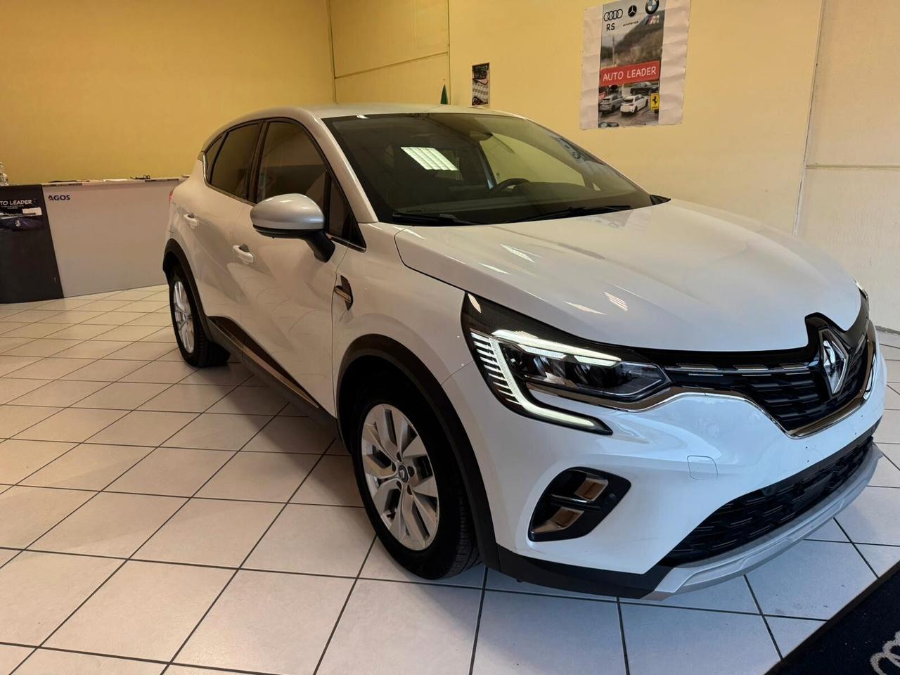 Renault Captur Plug-in Hybrid E-Tech 160 CV Intens