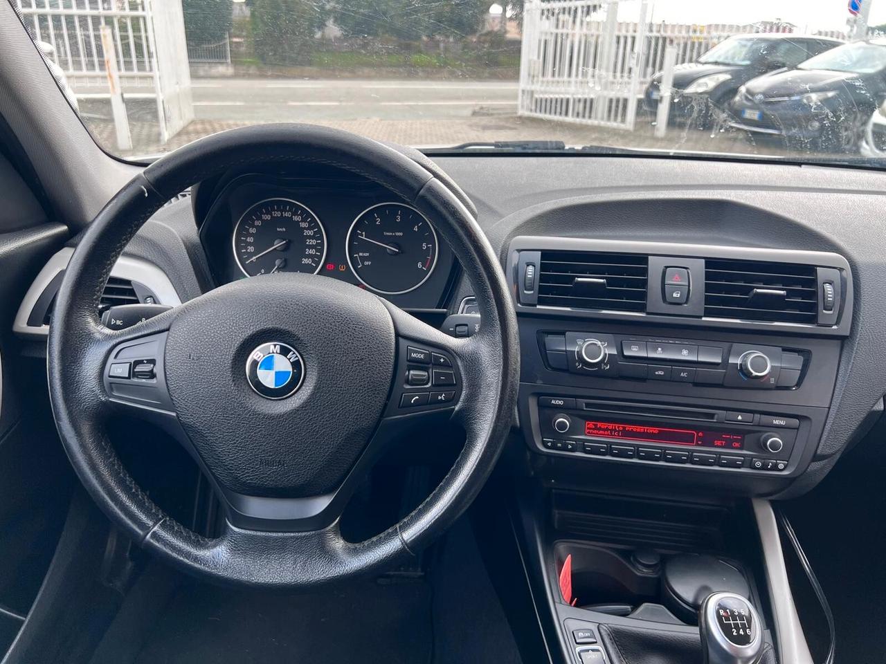 Bmw 114 114d 5p. Unique
