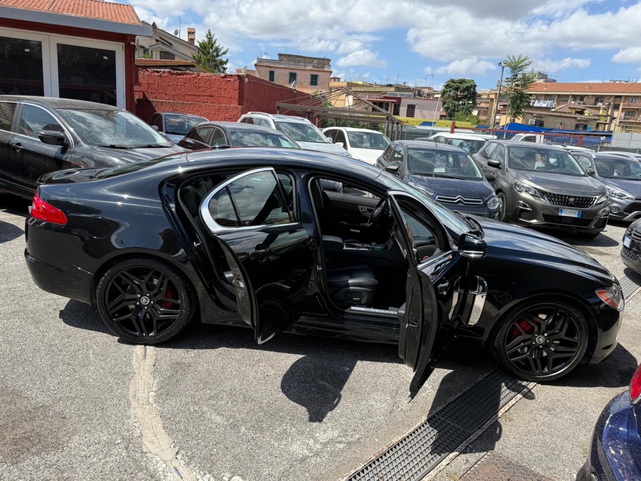 XF 3.0DS V6 Premium Luxury/R-SPORT/RATE/PERMUTE