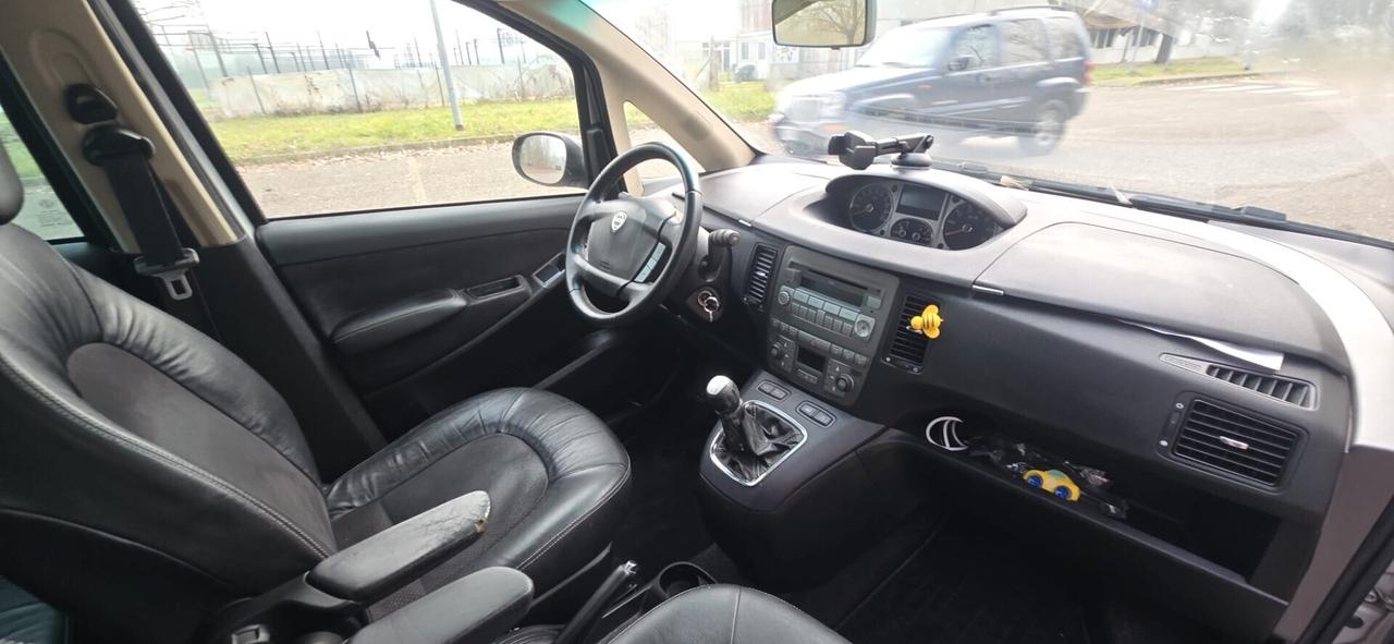 Lancia MUSA 1.3 Mjt 95 CV DFN Gold