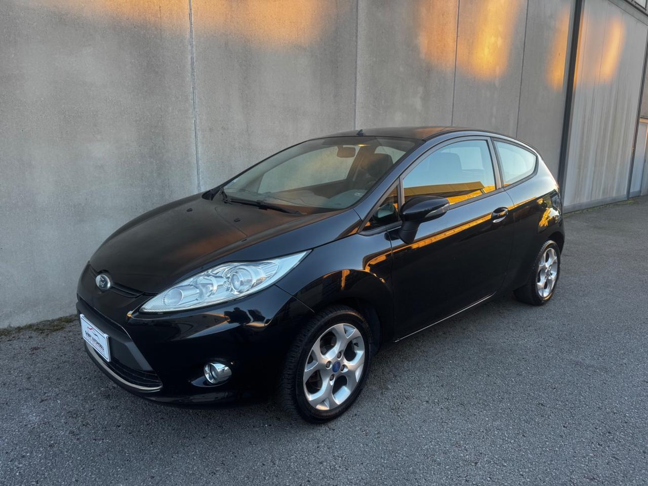 Ford Fiesta 1.2 TITANIUM UNIPRO OK NEOP