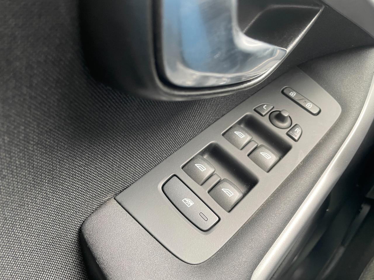Volvo V40 SERVICE COMPLETO - AUTOMATICO