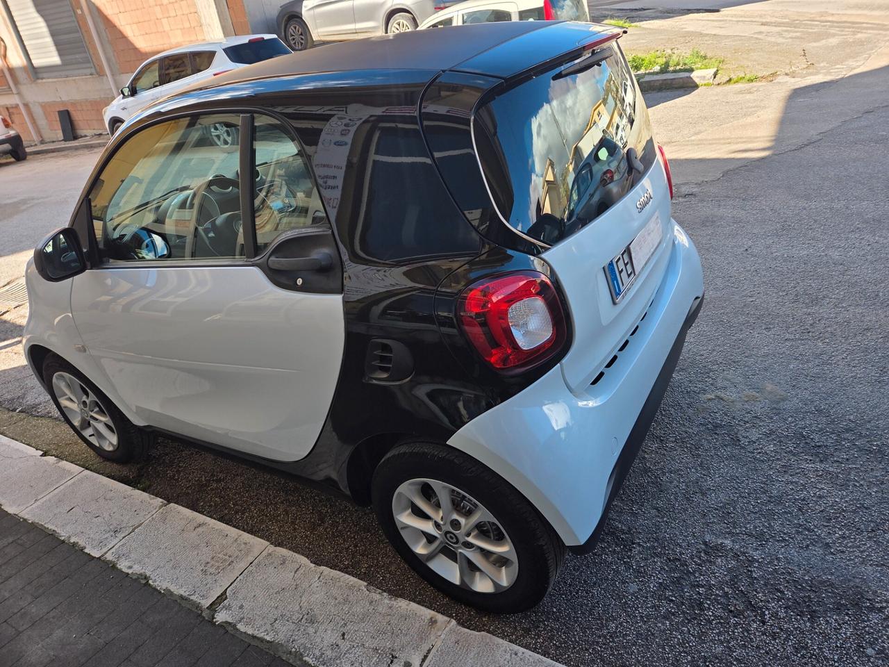 SMART FORTWO 1.0 70 CV ANNO 2016 KM 60000 CERTIF